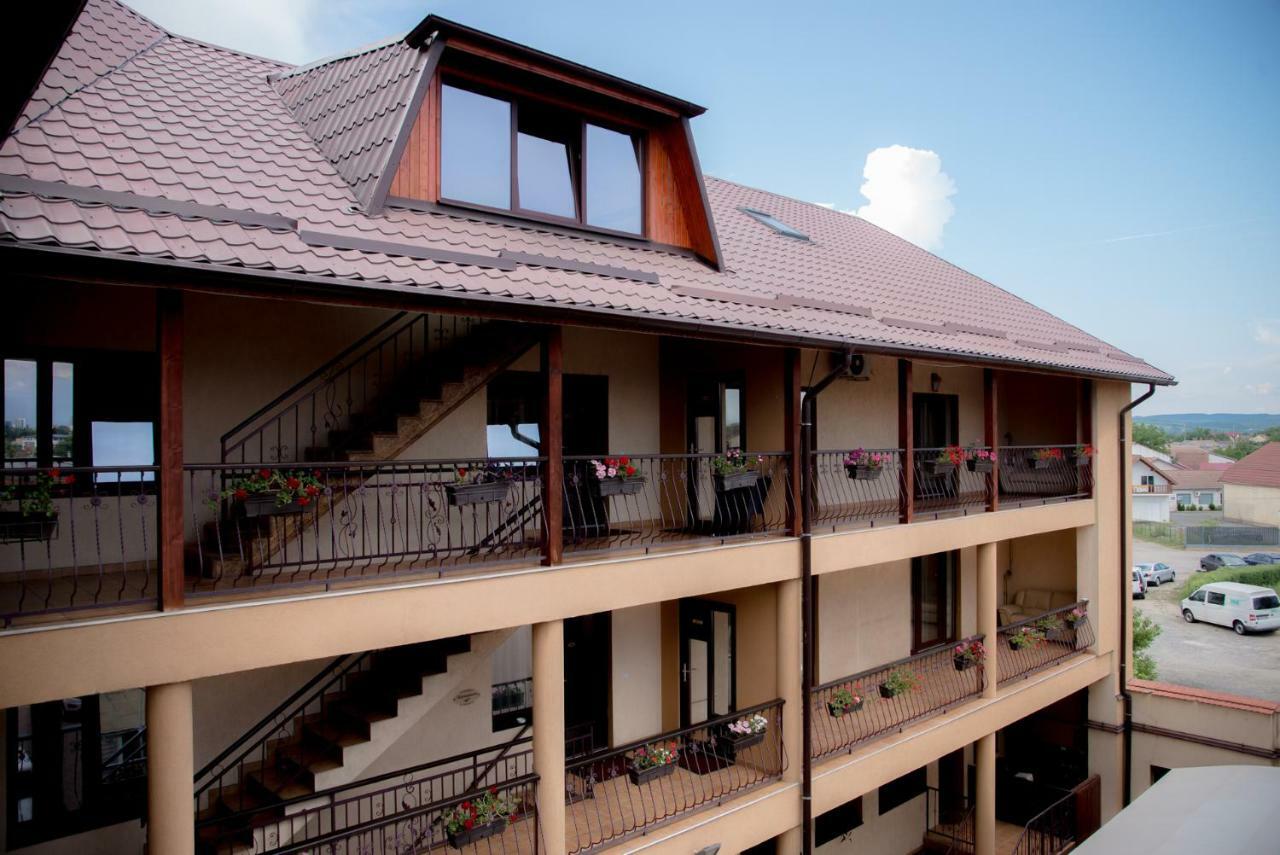 Hotel Stefani Sibiu Exteriör bild